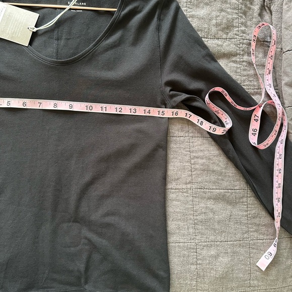 Everlane | The Supima® Form Ballet Neck Tee - Picture 7 of 9